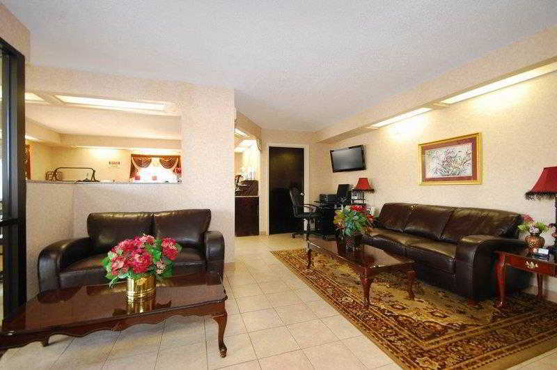 Days Inn & Suites By Wyndham Warner Robins Near Robins Afb Extérieur photo