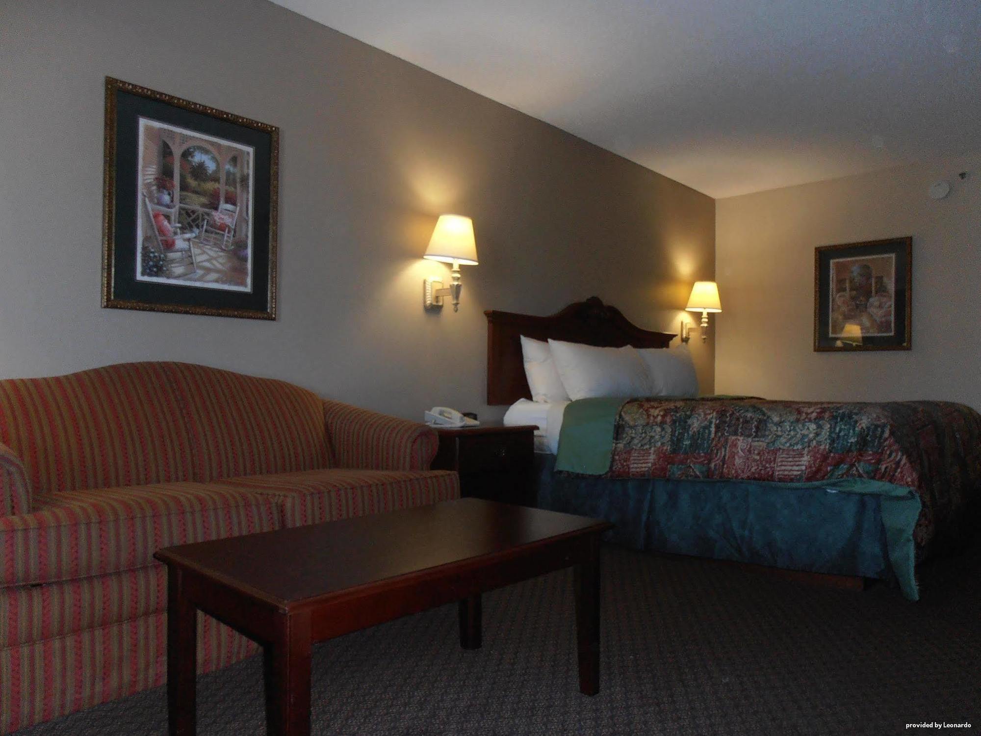 Days Inn & Suites By Wyndham Warner Robins Near Robins Afb Chambre photo