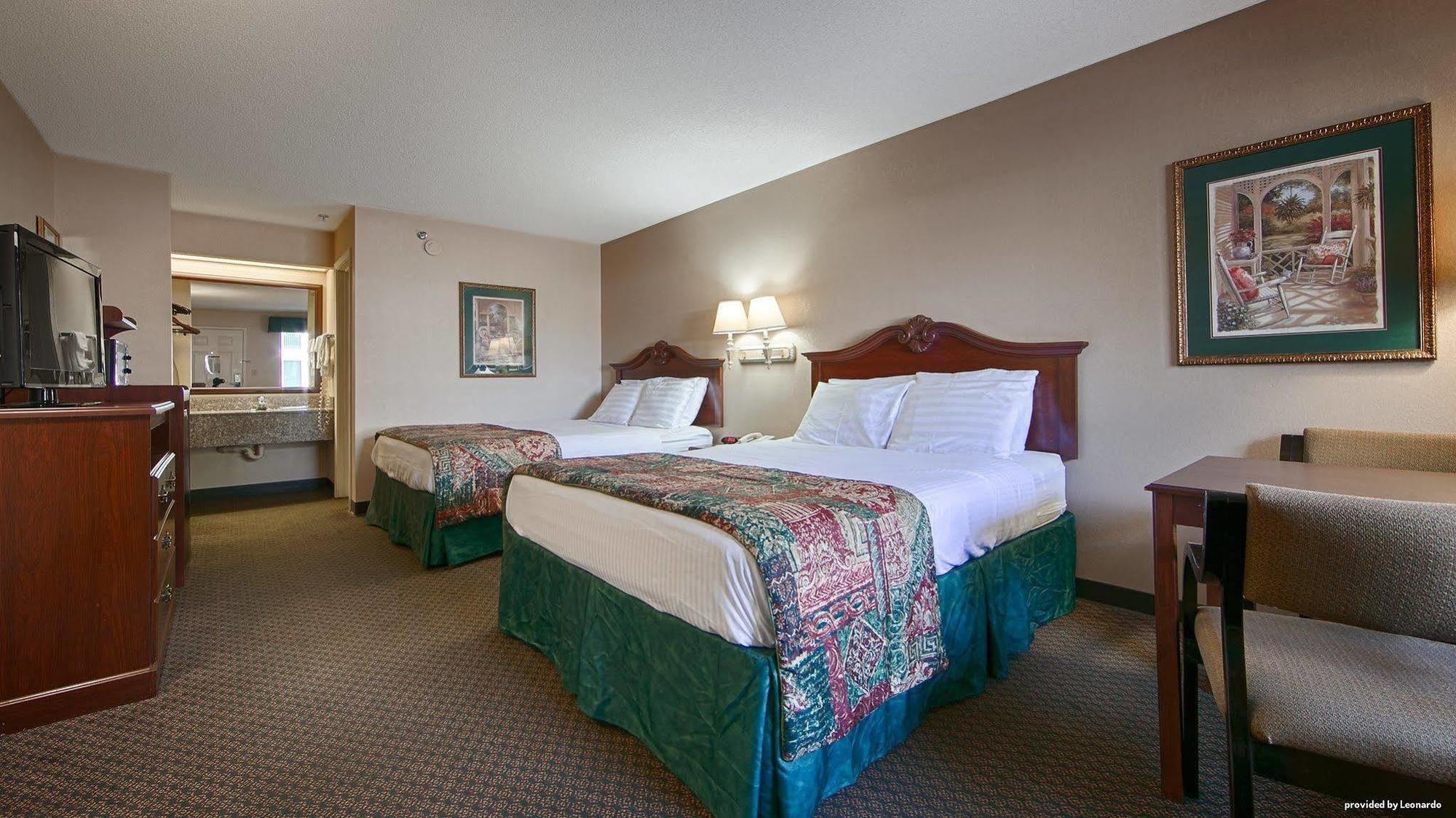 Days Inn & Suites By Wyndham Warner Robins Near Robins Afb Extérieur photo